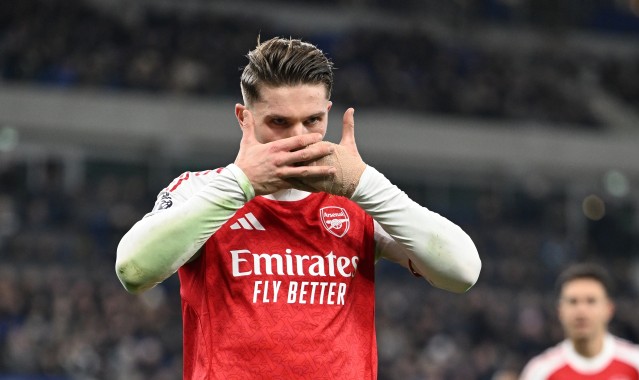 开云-加盟来首次！阿森纳官方：8场4球两助，约克雷斯当选1月最佳球员