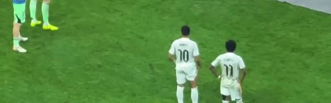 开云-球迷翻出西超杯赛后片段：我从未见过教练的权威如此之低